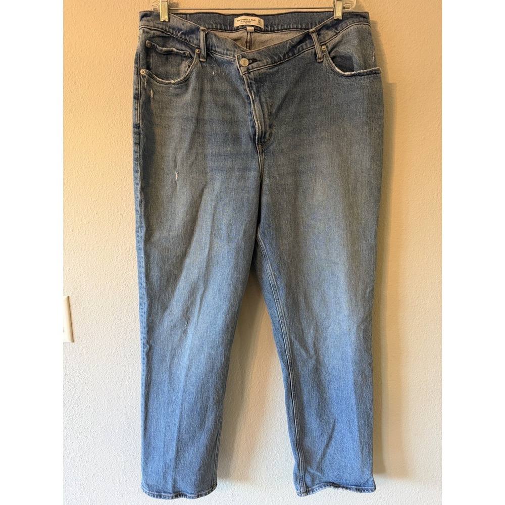 Abercrombie & Fitch The 90s Straight Ultra High Rise Criss Cross Waist Size 34